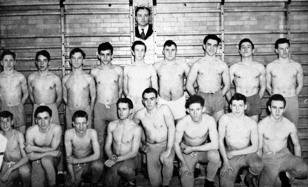 1945-1946 Edison Tech Inventors Wrestling