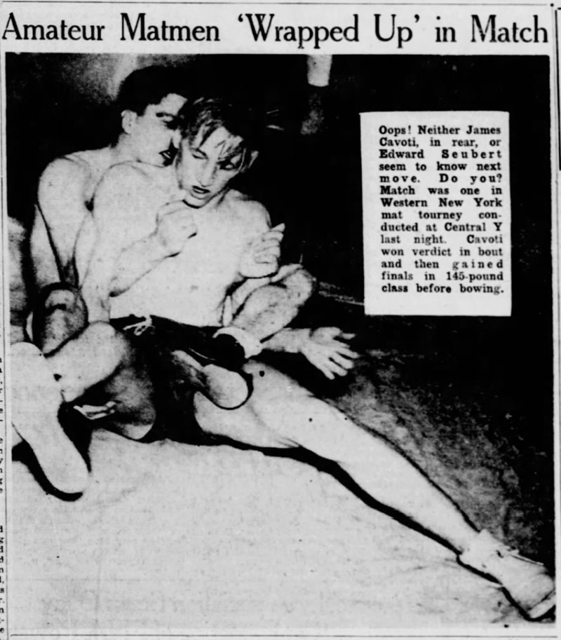 Amateur Matmen 'Wrapped Up' in Match