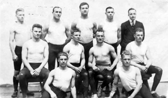 1915-1916 Springfield YMCA College Maroons