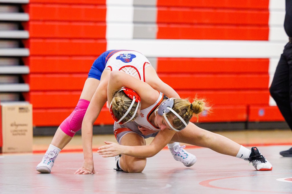 Canandaigua 35, Fairport 25 (Girls)